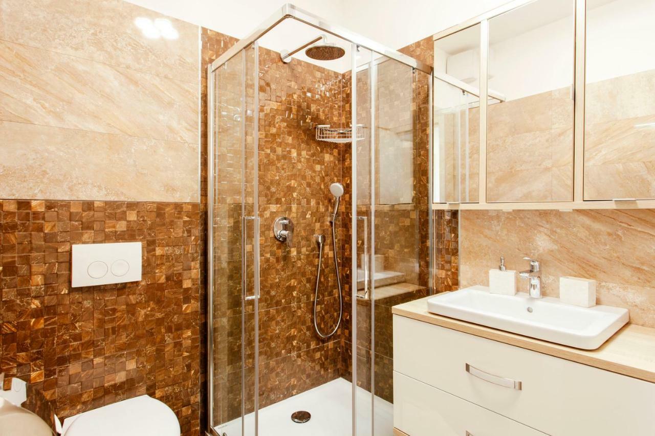 New Luxury Apartment Nives On Seaside 스플리트 외부 사진