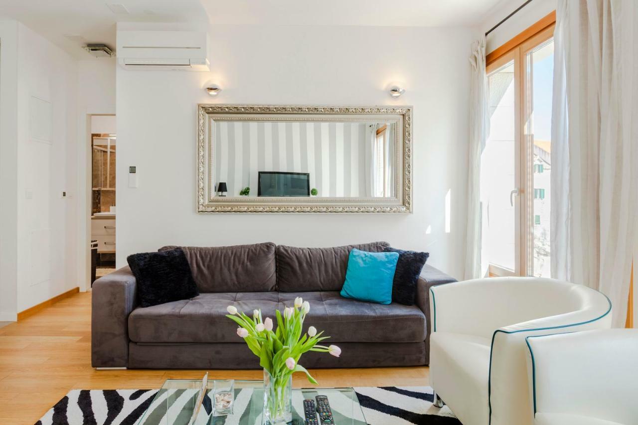 New Luxury Apartment Nives On Seaside 스플리트 외부 사진