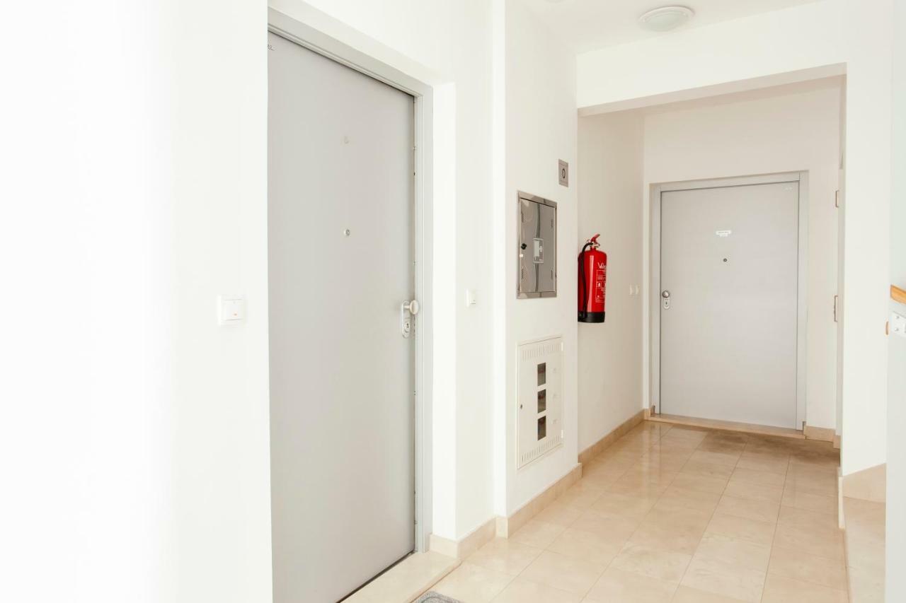 New Luxury Apartment Nives On Seaside 스플리트 외부 사진