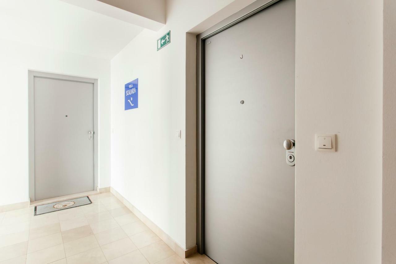 New Luxury Apartment Nives On Seaside 스플리트 외부 사진